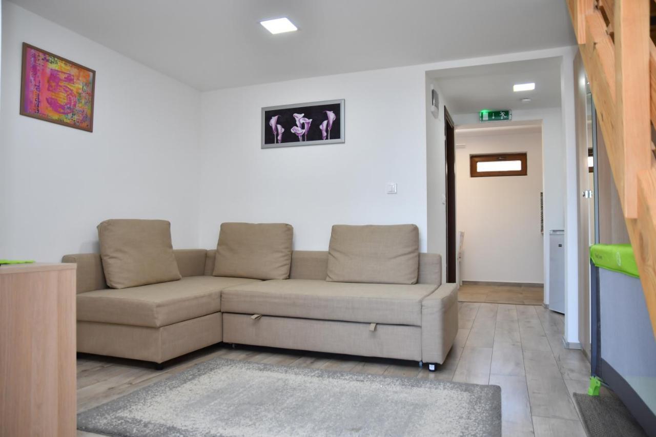 Foeveny Apartmanok Balatonfuzfo Exterior foto