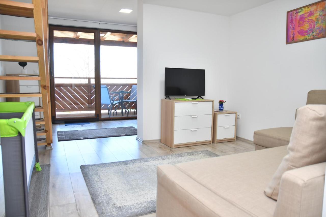 Foeveny Apartmanok Balatonfuzfo Exterior foto
